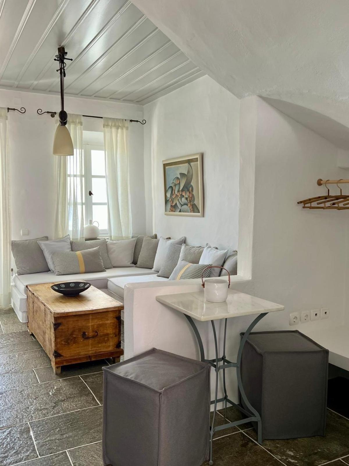 Niriedes Hotel Platis Gialos  Екстер'єр фото