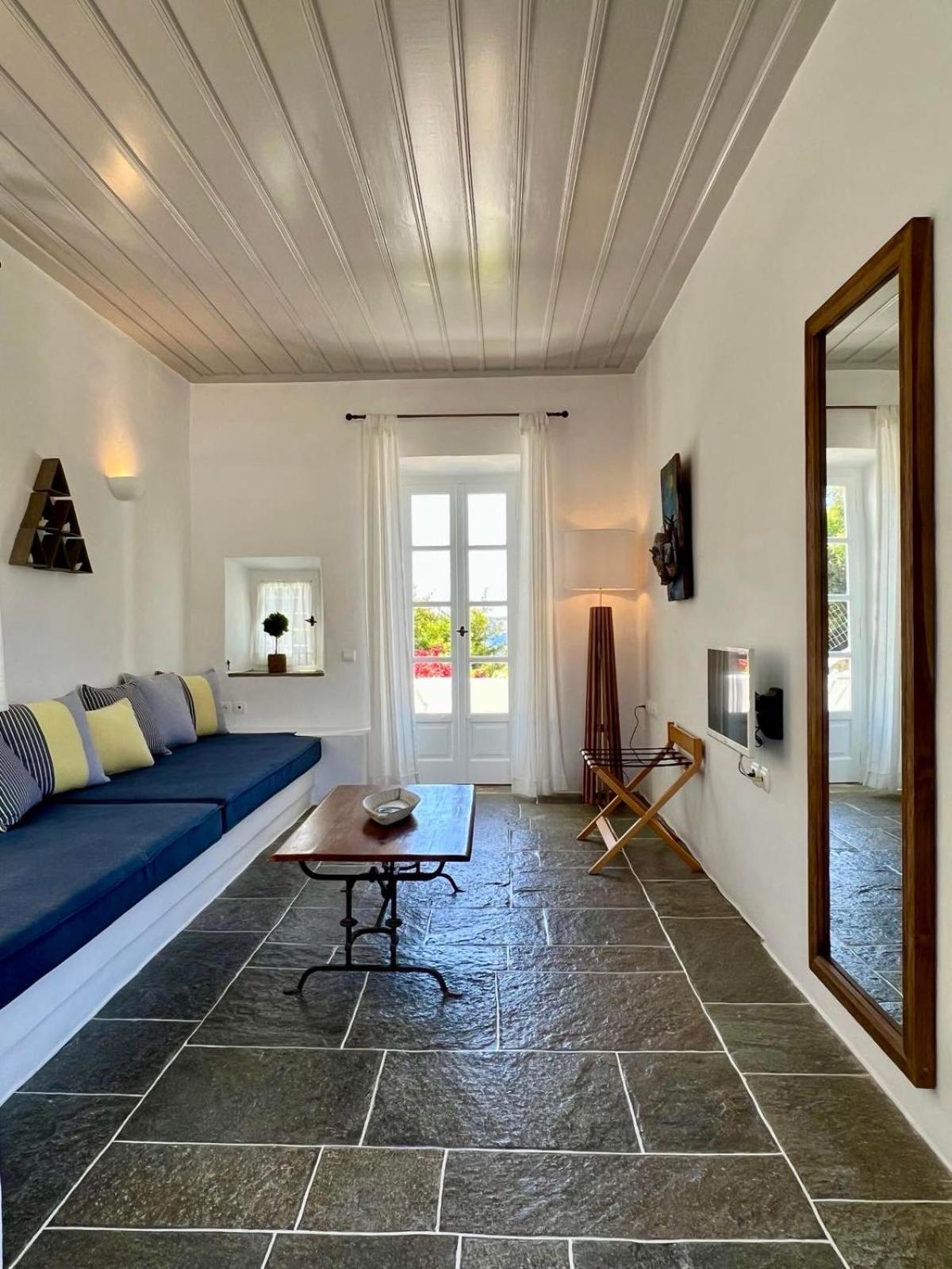 Niriedes Hotel Platis Gialos  Екстер'єр фото